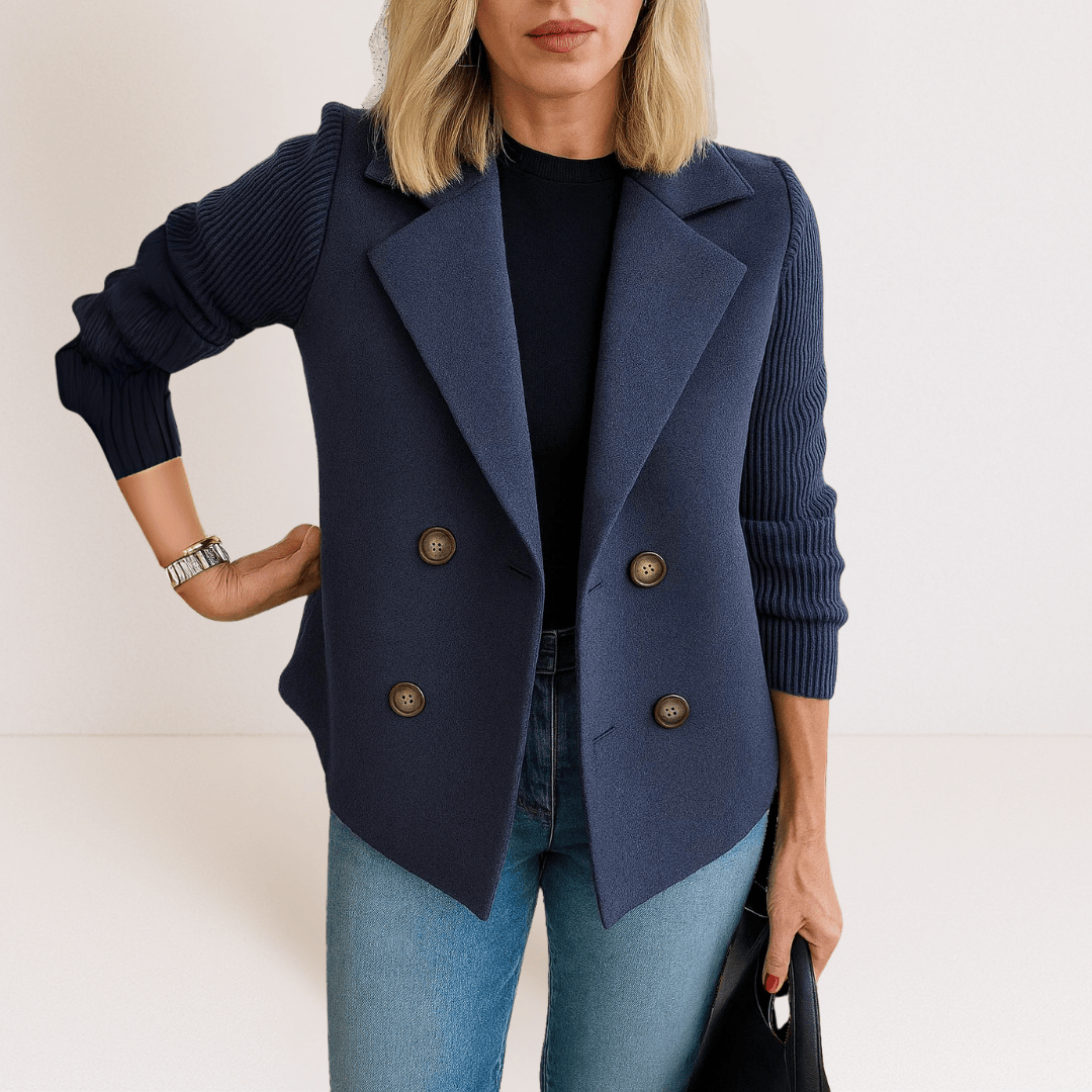 Marta™ | Elegants mētelis ar pūkainām piedurknēm