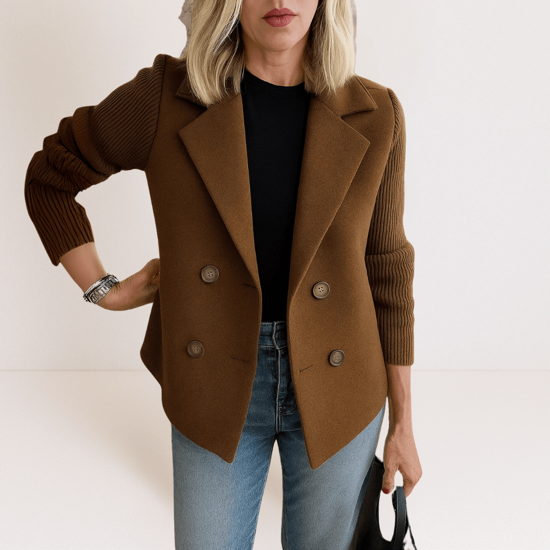 Marta™ | Elegants mētelis ar pūkainām piedurknēm
